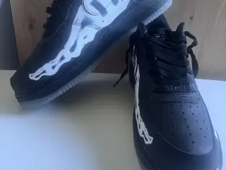 Nike Air Force 1 Skeleton Black str 43