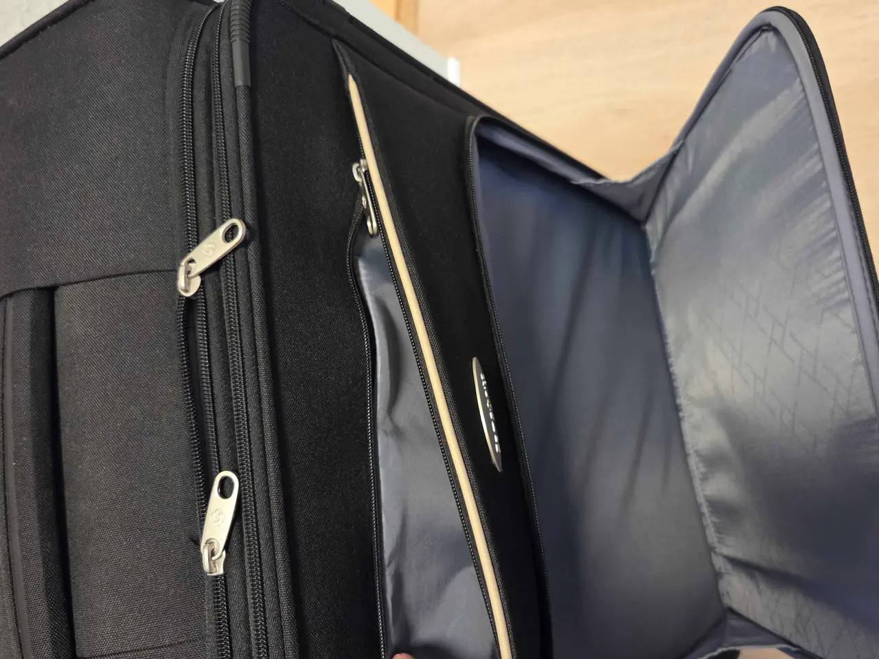 Billede 9 - Kuffer Samsonite 25-30x46x65 Som ny