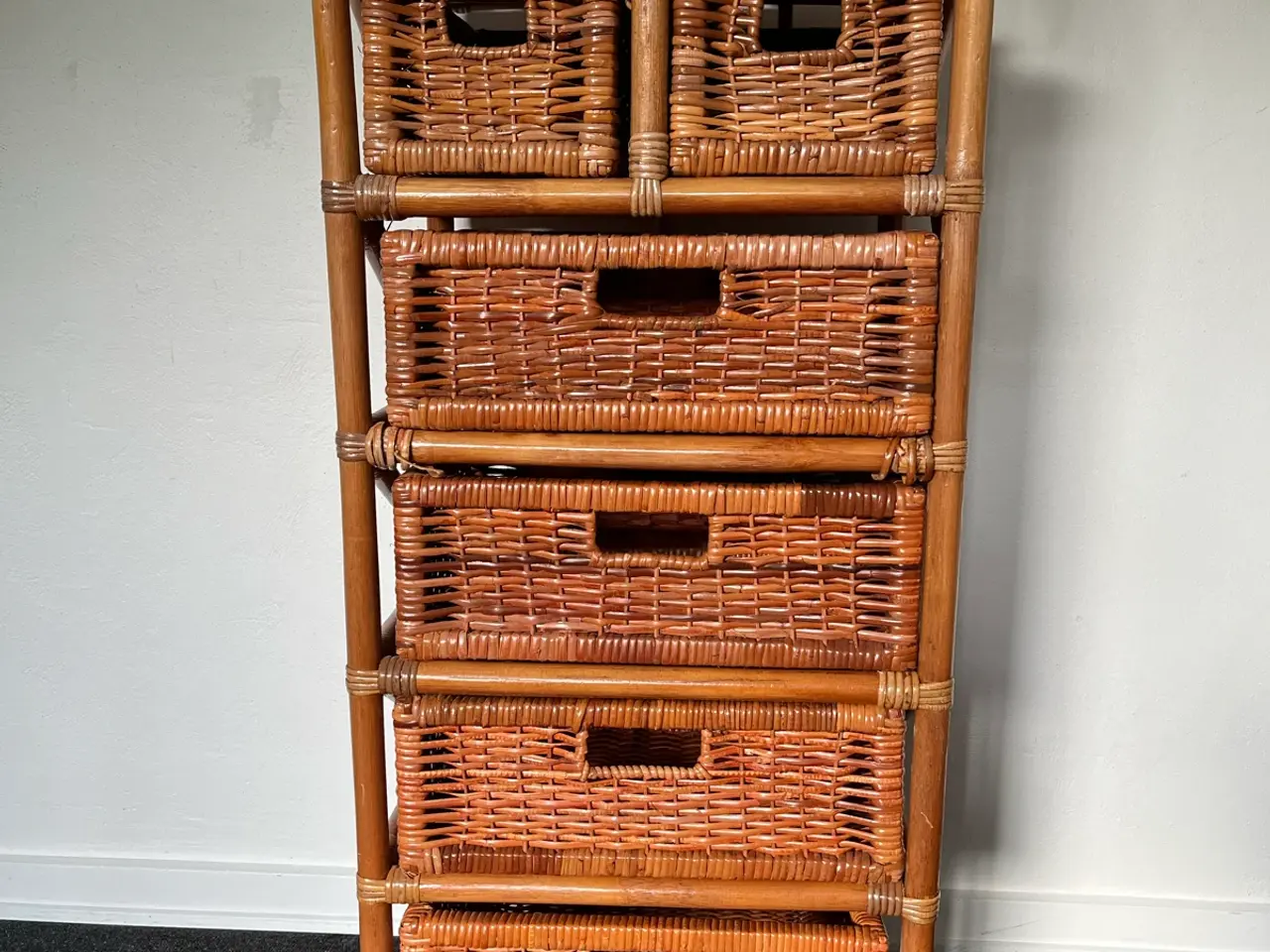 Billede 1 - Charmerende vintage skuffereol i bambus/rattan
