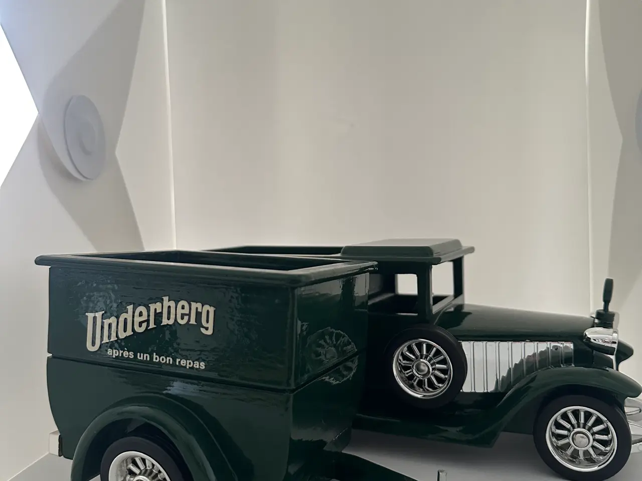 Billede 6 - Underberg bil med hænger