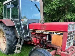 Ih international 844 s