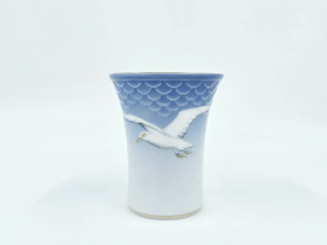 Billede 1 - Mågestel Kuvert Vase nr. 207 Med Guldkant 2 sortering