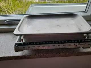 Køkkenvægt eller andet.