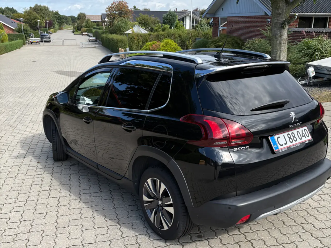 Billede 6 - Peugeot 2008 1,5 BlueHDi 100 Allure Sky