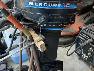 Fin Mercury 18 sælges