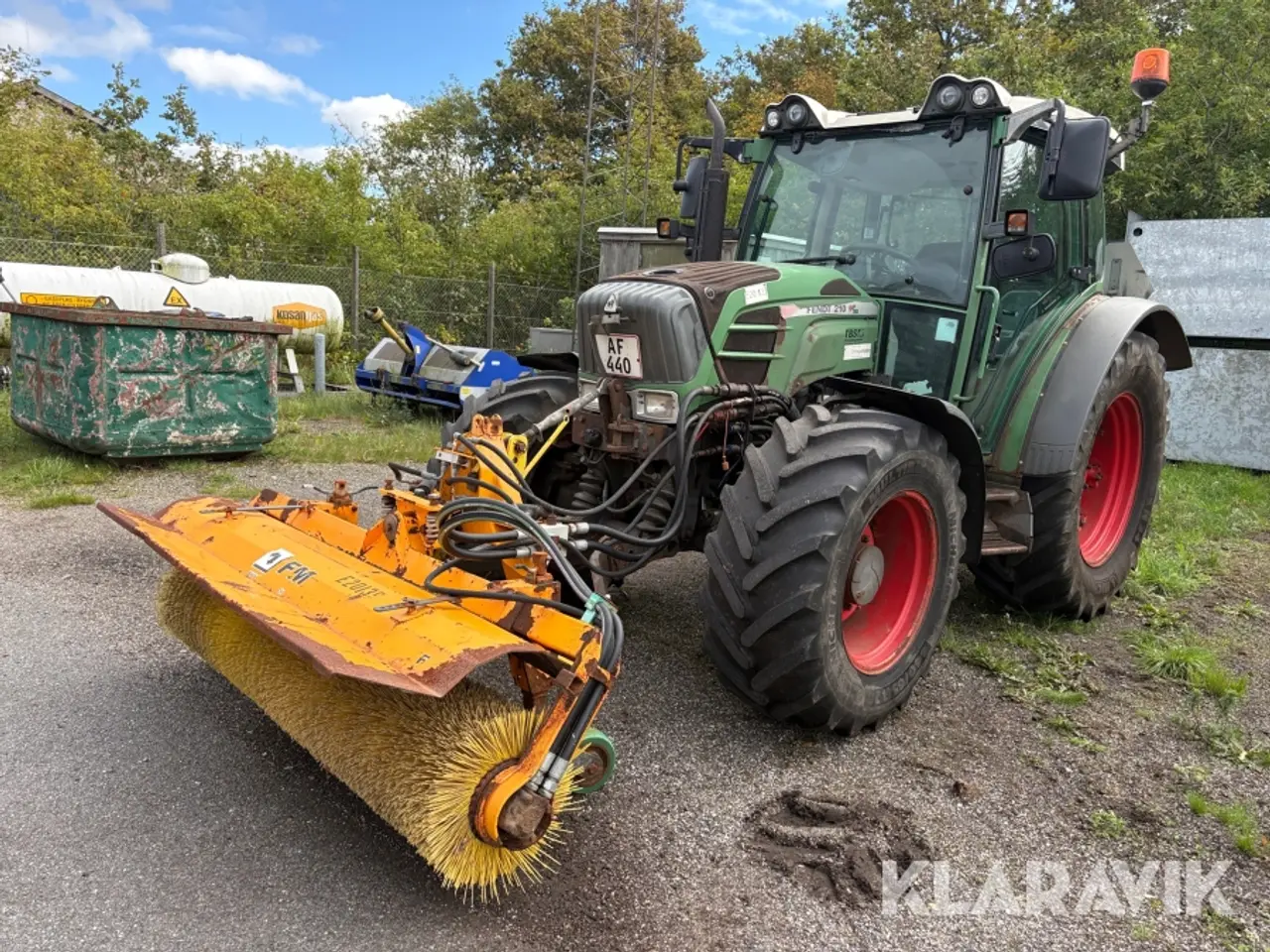 Billede 1 - Traktor Fendt 210, vario 4WD - inklusiv kost