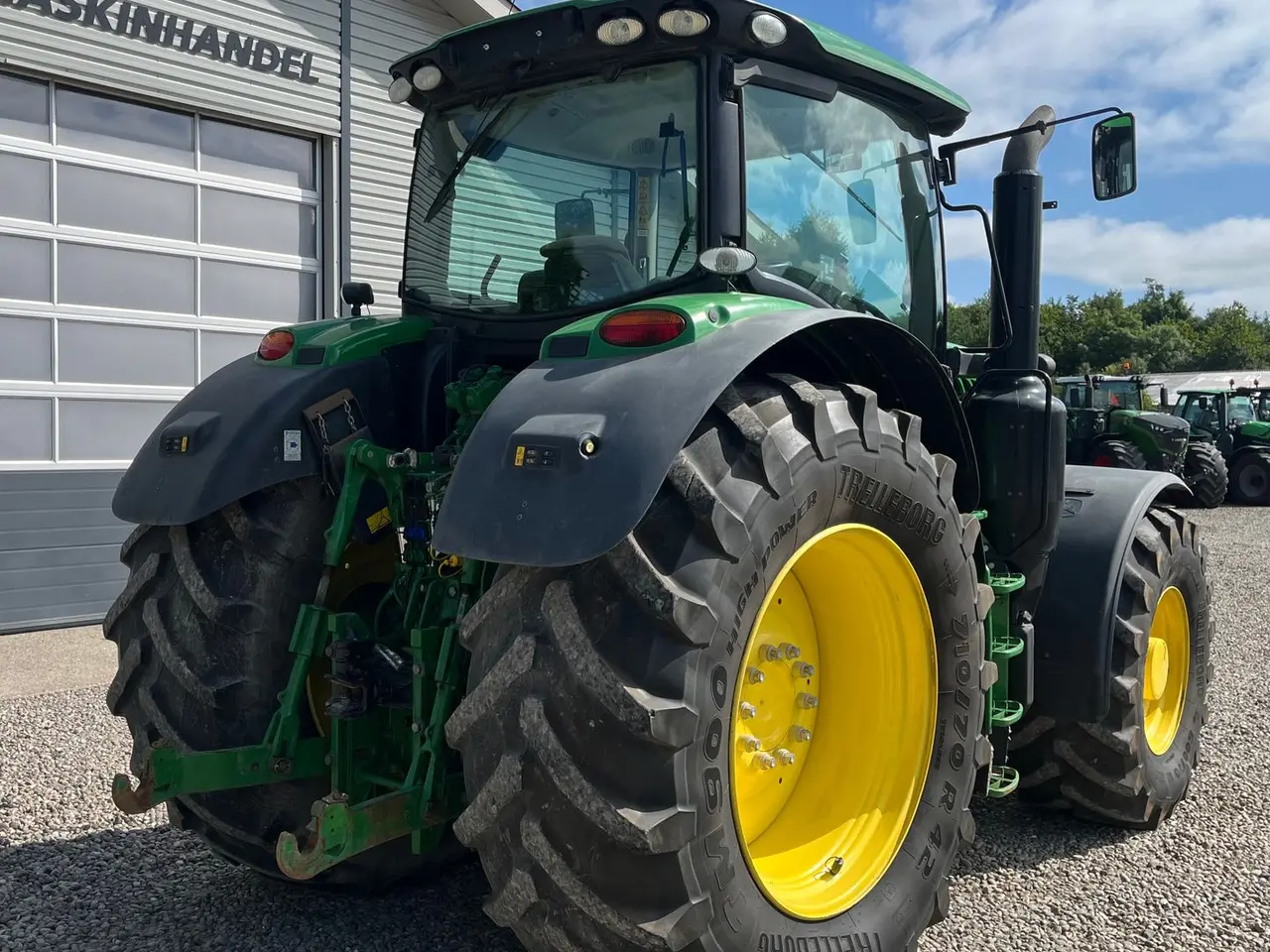 Billede 15 - John Deere 6215R Med frontlift og frontPTO