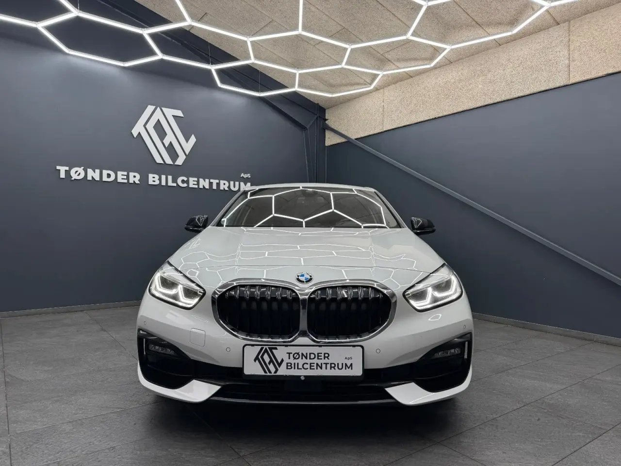 Billede 5 - BMW 120d 2,0 Sport Line xDrive aut.