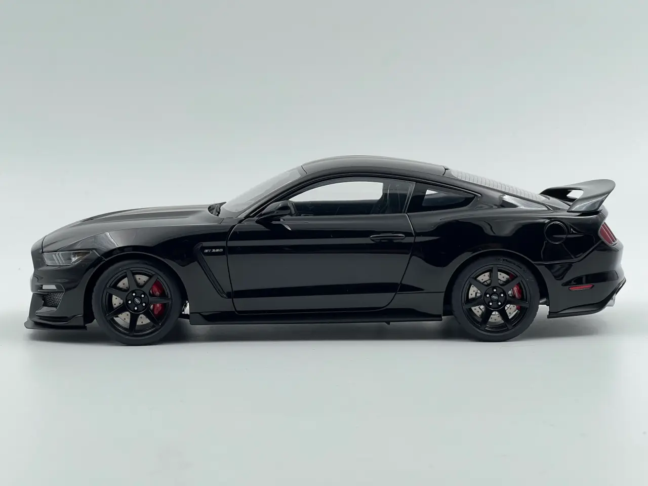 Billede 7 - 2019 Ford Shelby Mustang GT-350 R 1:18  