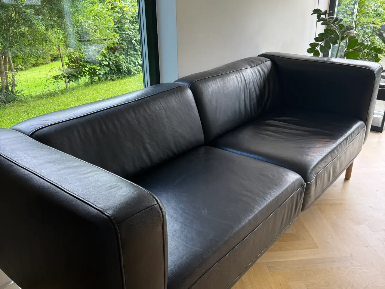 Billede 2 - Sort lædersofa Andersen Furniture A1