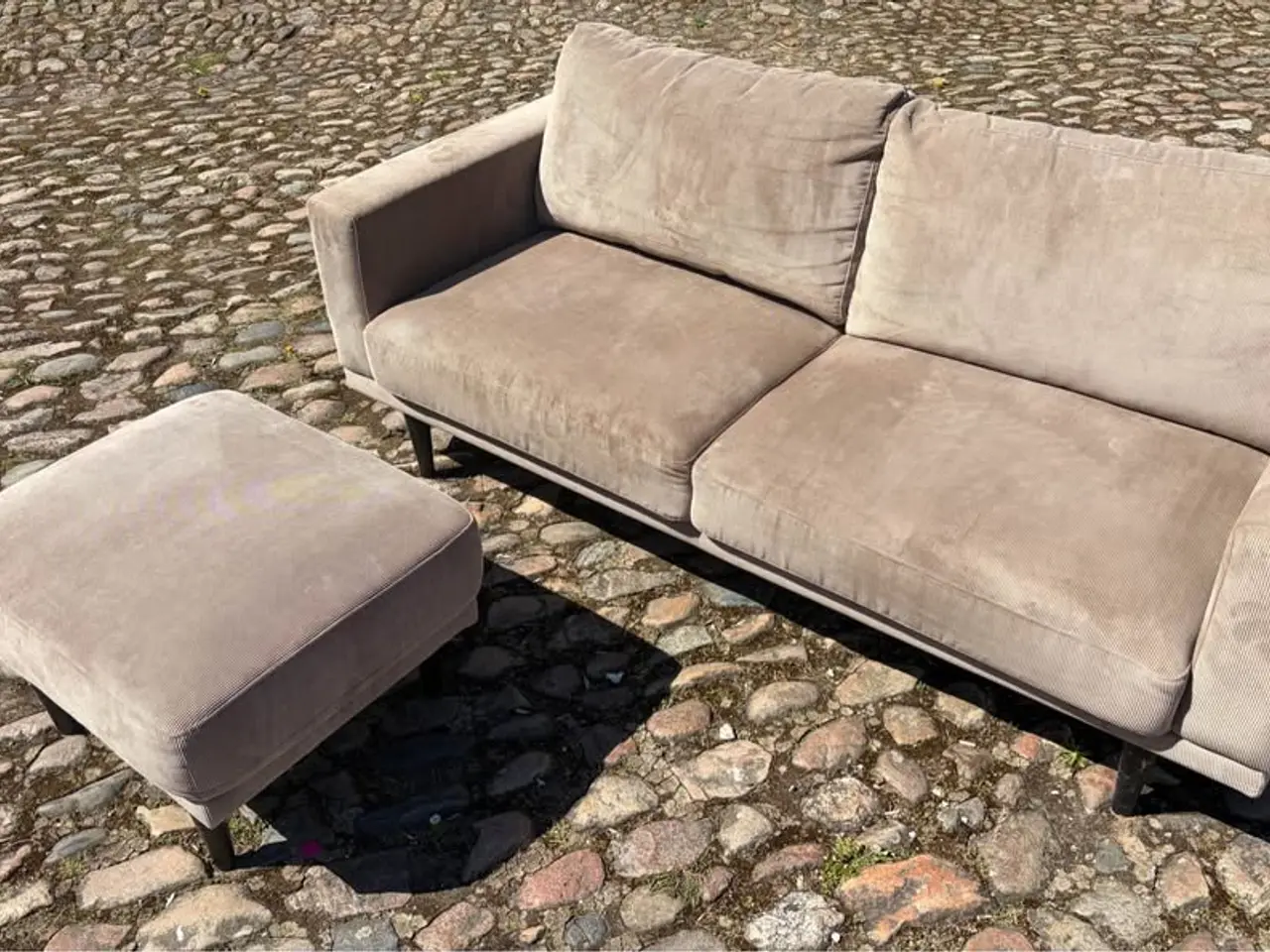Billede 1 - 3 personers sofa + puf