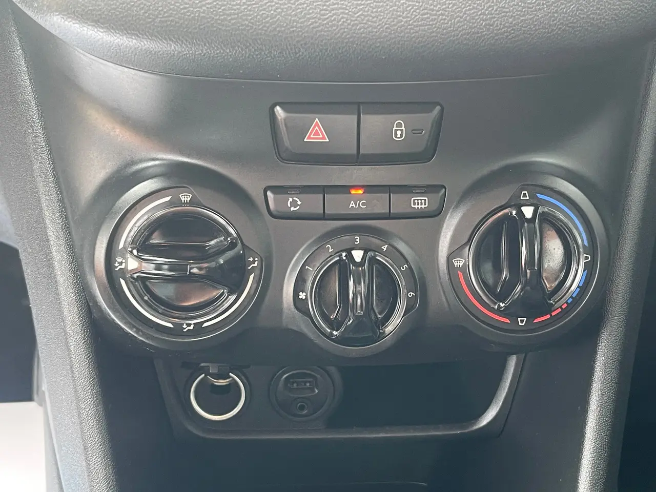 Billede 15 - Peugeot 208 1,6 HDI 