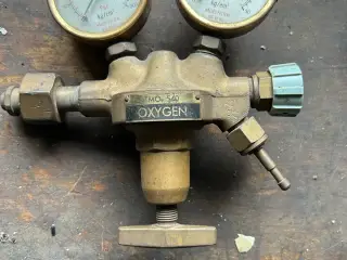 Regulator