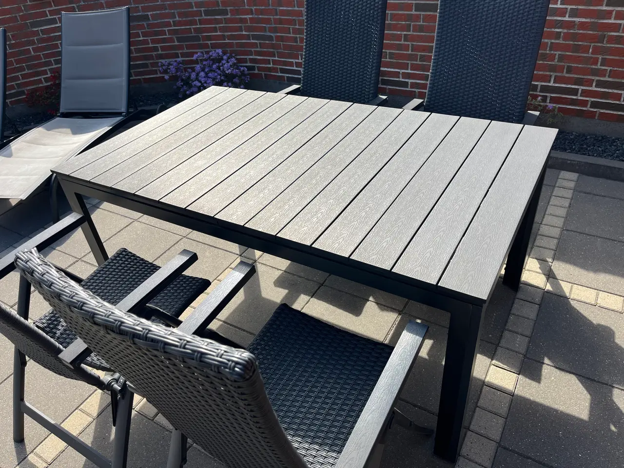 Billede 1 - Sort nonwood udtræksbord