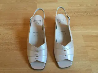 Sandaler - Nye. Jenny by ara i str. 40