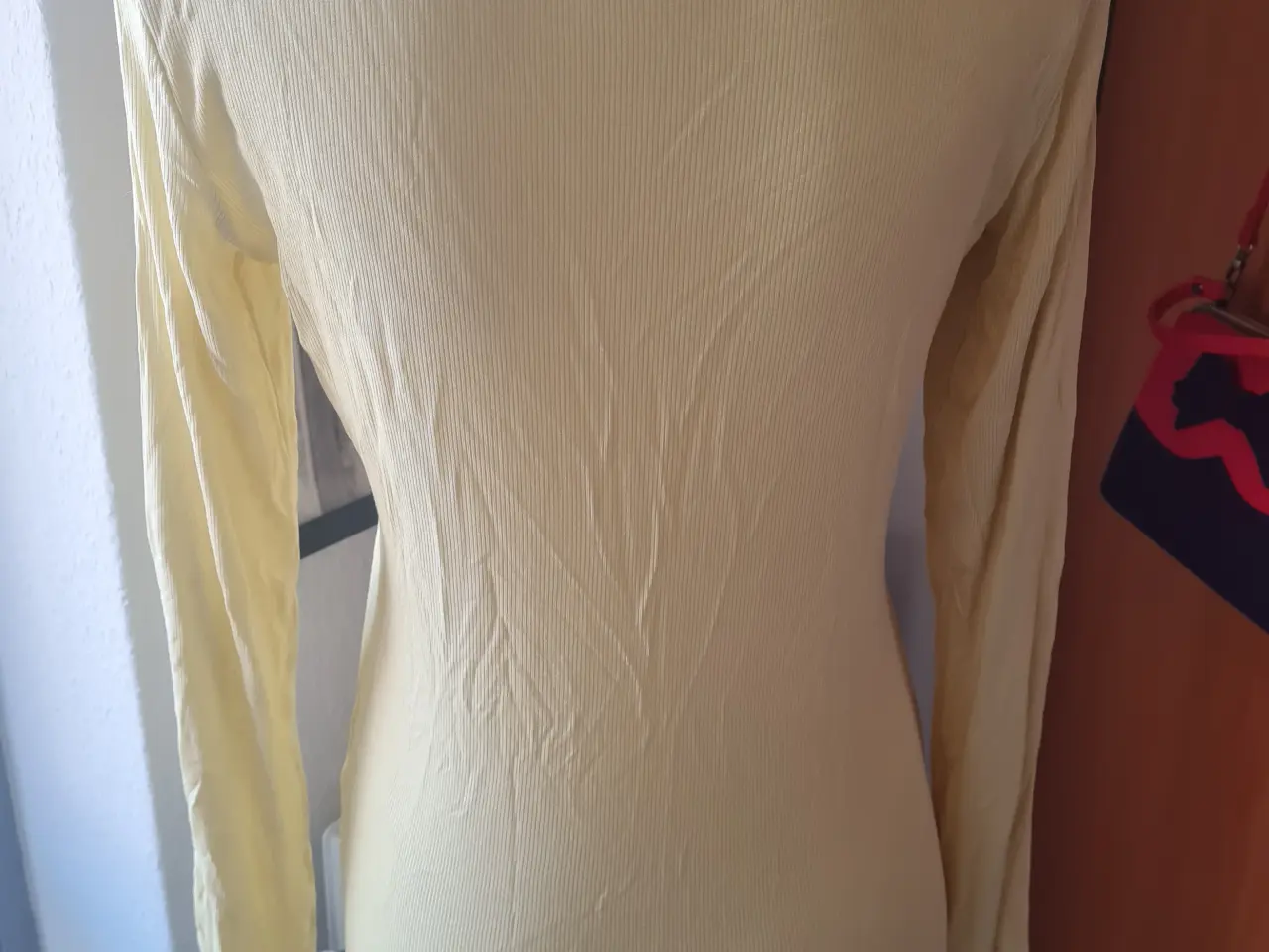 Billede 5 - Bluse lille str 46 H&M