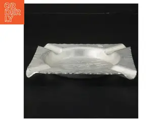 Askebæger i aluminium (str. 13,5 x 13,5 cm)