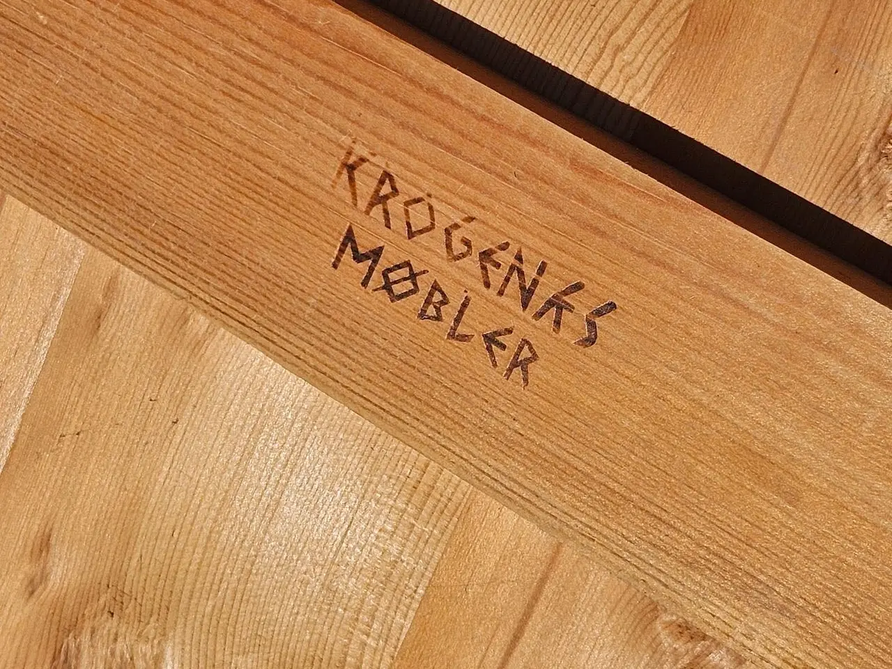 Billede 3 - 2 Peer Gynt stole og sofabord fra norske Krogenæs
