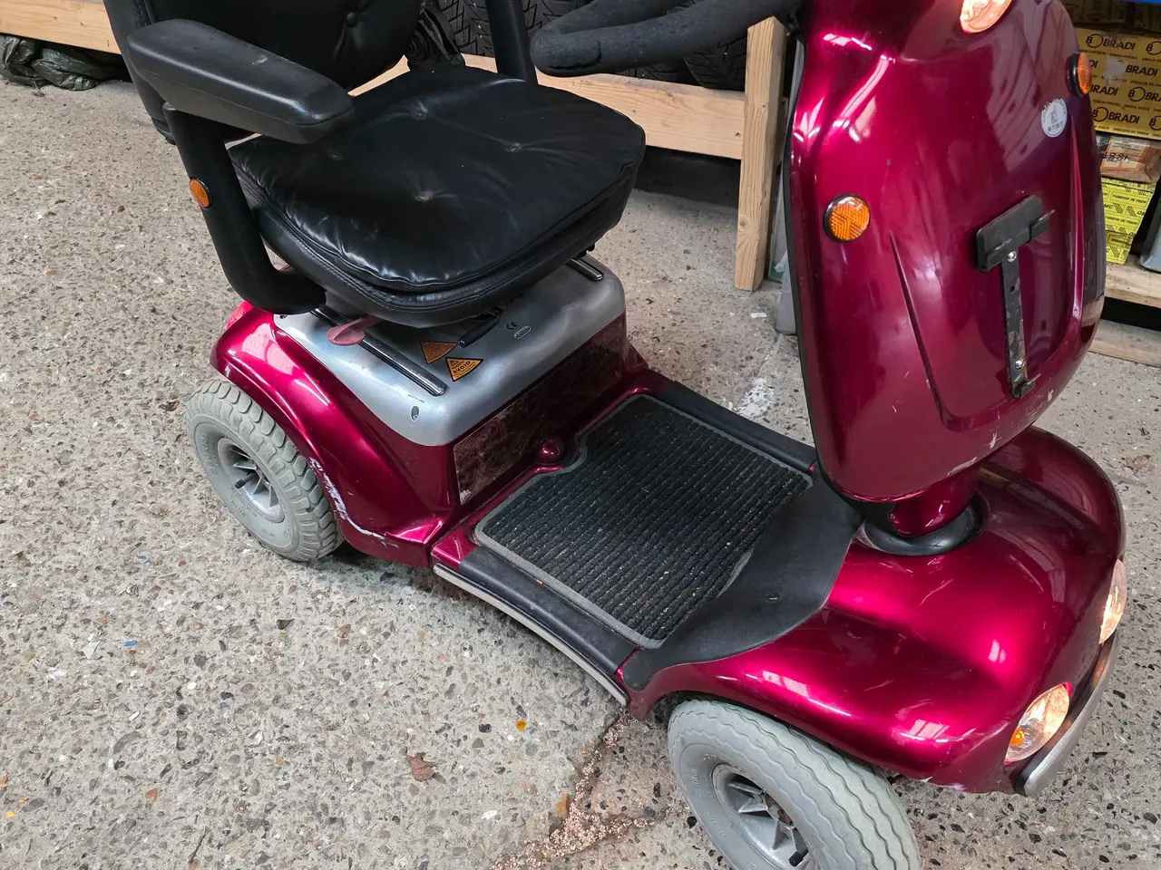 Billede 2 - Fin 4 hjulet elscooter