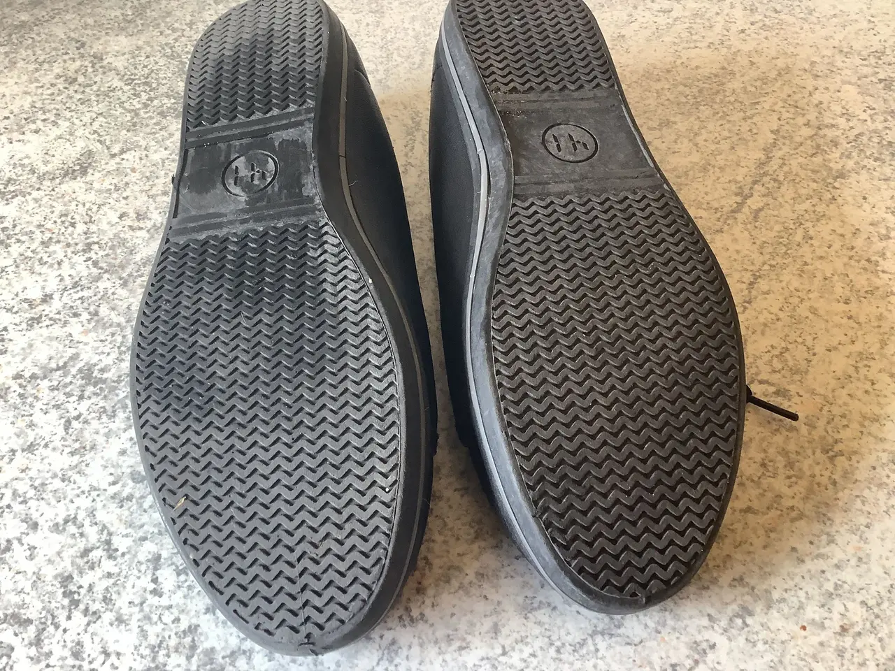 Billede 3 - Helt nye sneakers dame str. 41. Sålens længde: 26