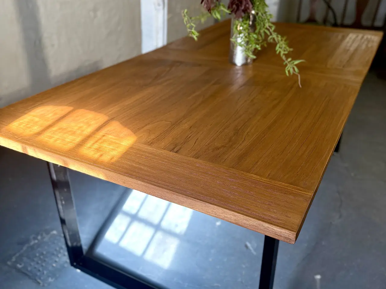 Billede 11 - Eksklusivt nyrenoveret massivt teakbord – Indoor &
