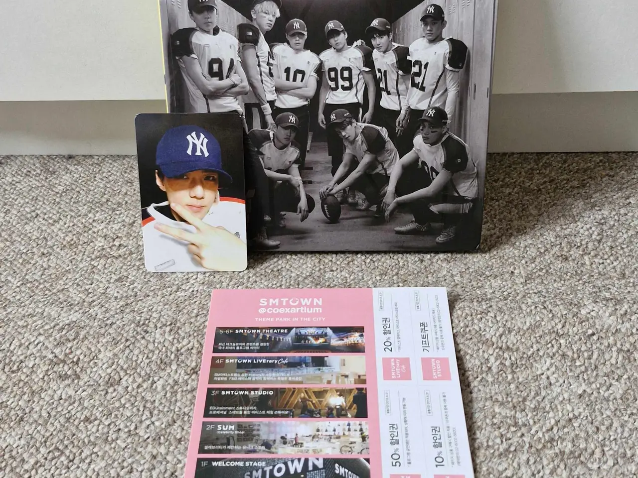 Billede 1 - EXO - LOVE ME RIGHT (Korean Version), Fotokort