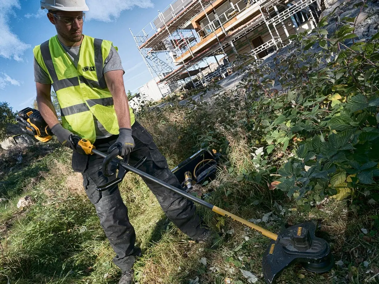 Billede 2 - Dewalt Græstrimmer DCM5713N 54V