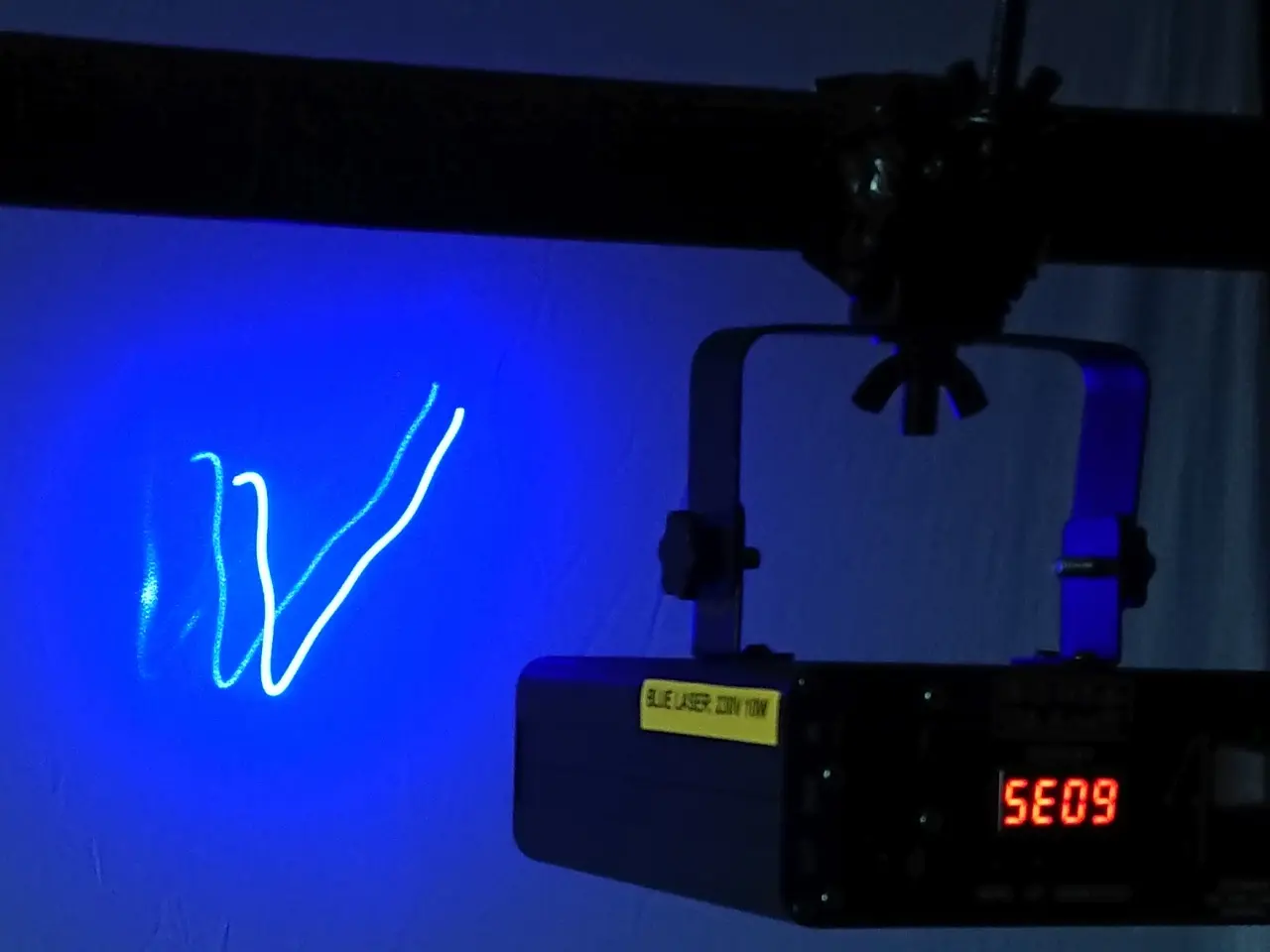 Billede 5 - Udlejes - LASER LIGHT BLUE Beam Line 10 Watt.