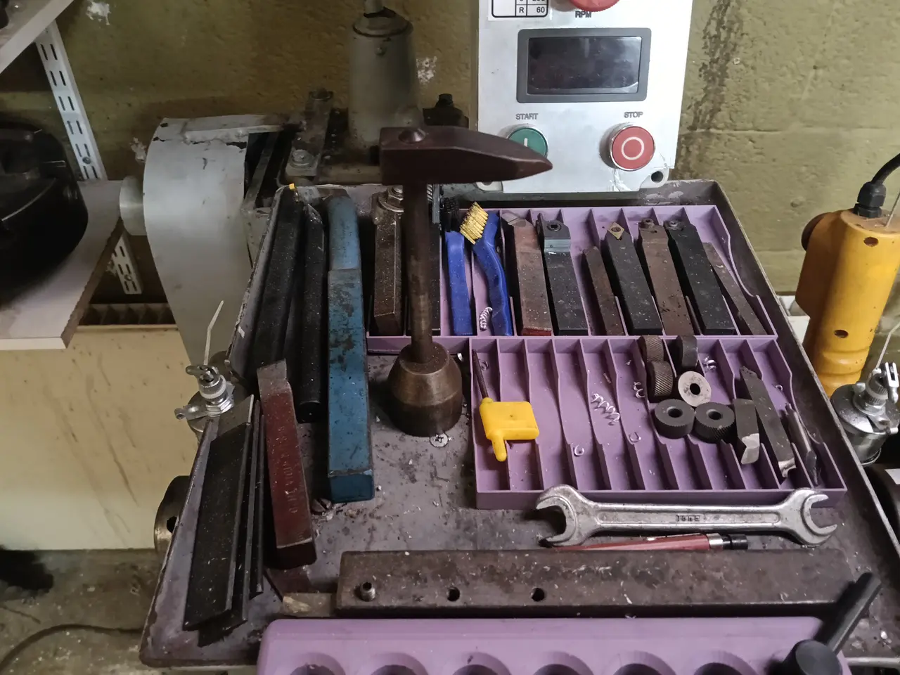 Billede 3 - Metaldrejebænk – Danish Machine Co. LION (2,2 kW /