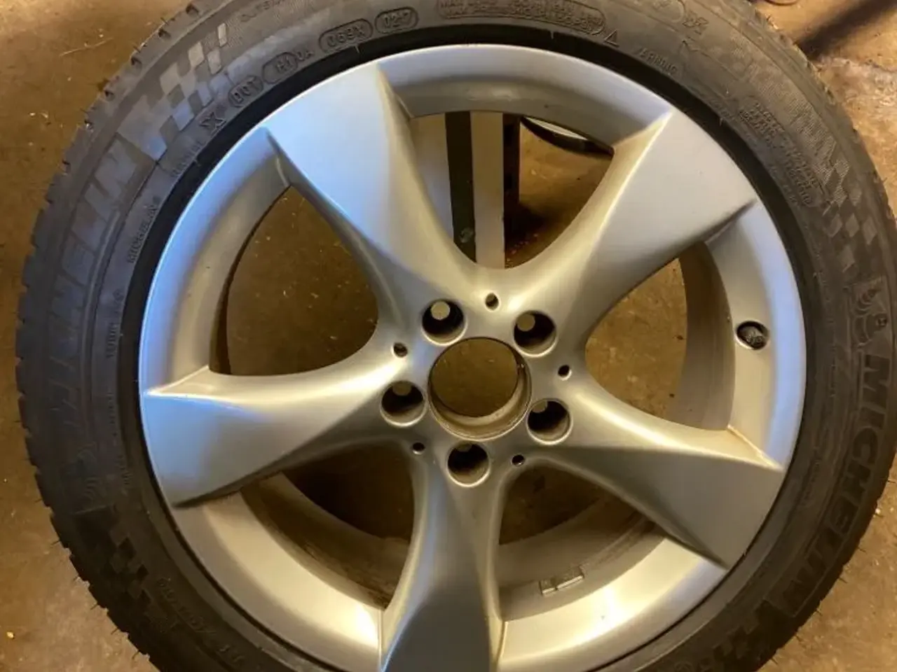 Billede 12 - Original Mercedes Benz hjul med sommerdæk