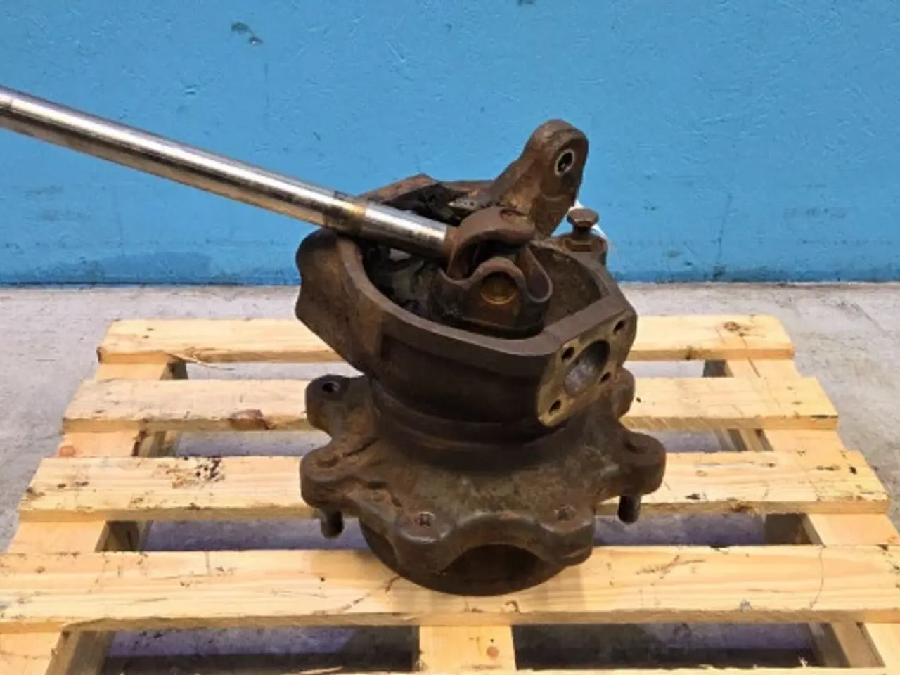Billede 2 - New Holland LB 110 B Hjulnav R. 85817698