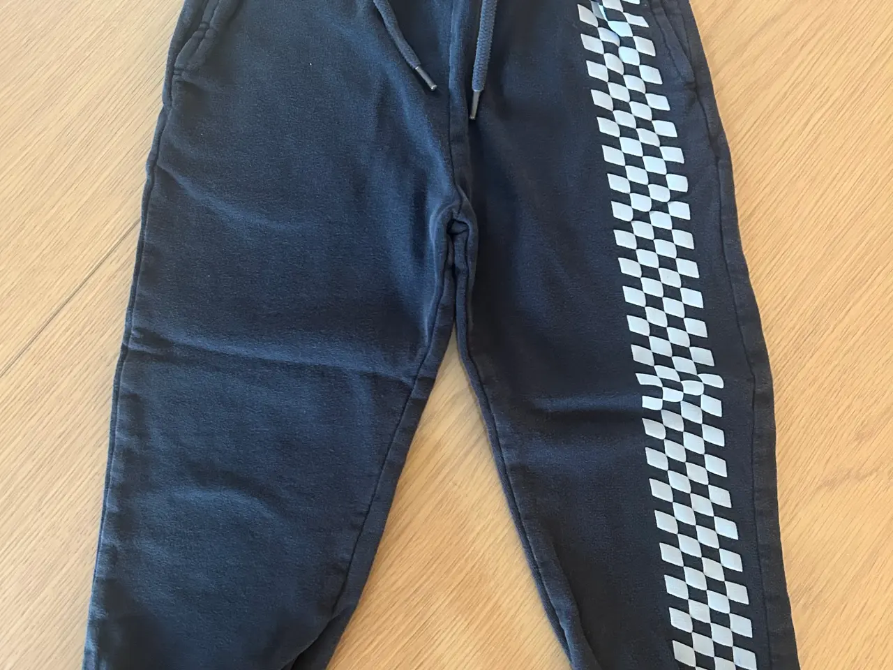 Billede 4 - Bukser 20 kroner stykket 
