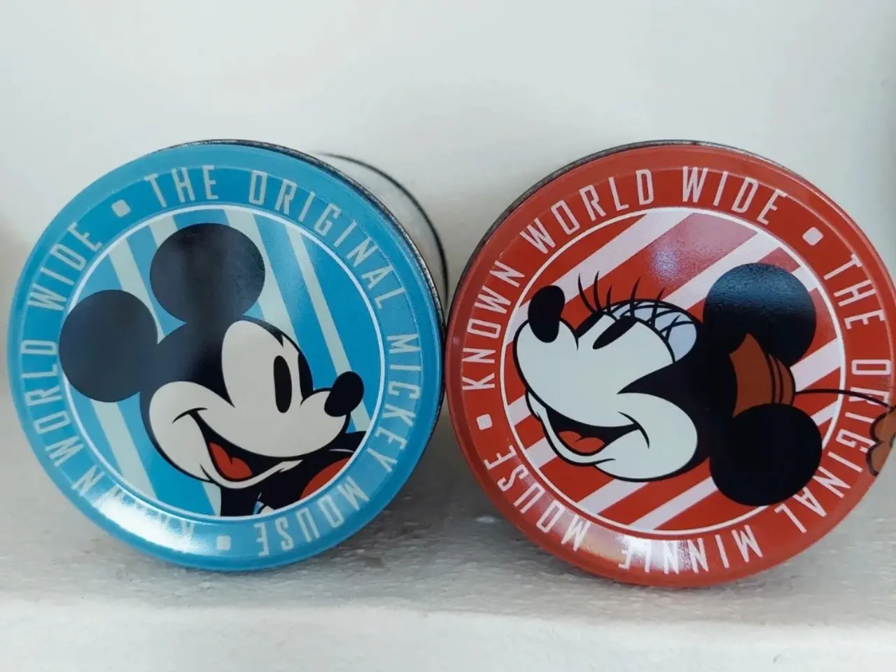 Billede 2 - 2 matchende retro metaldåser med Mickey & Minnie 