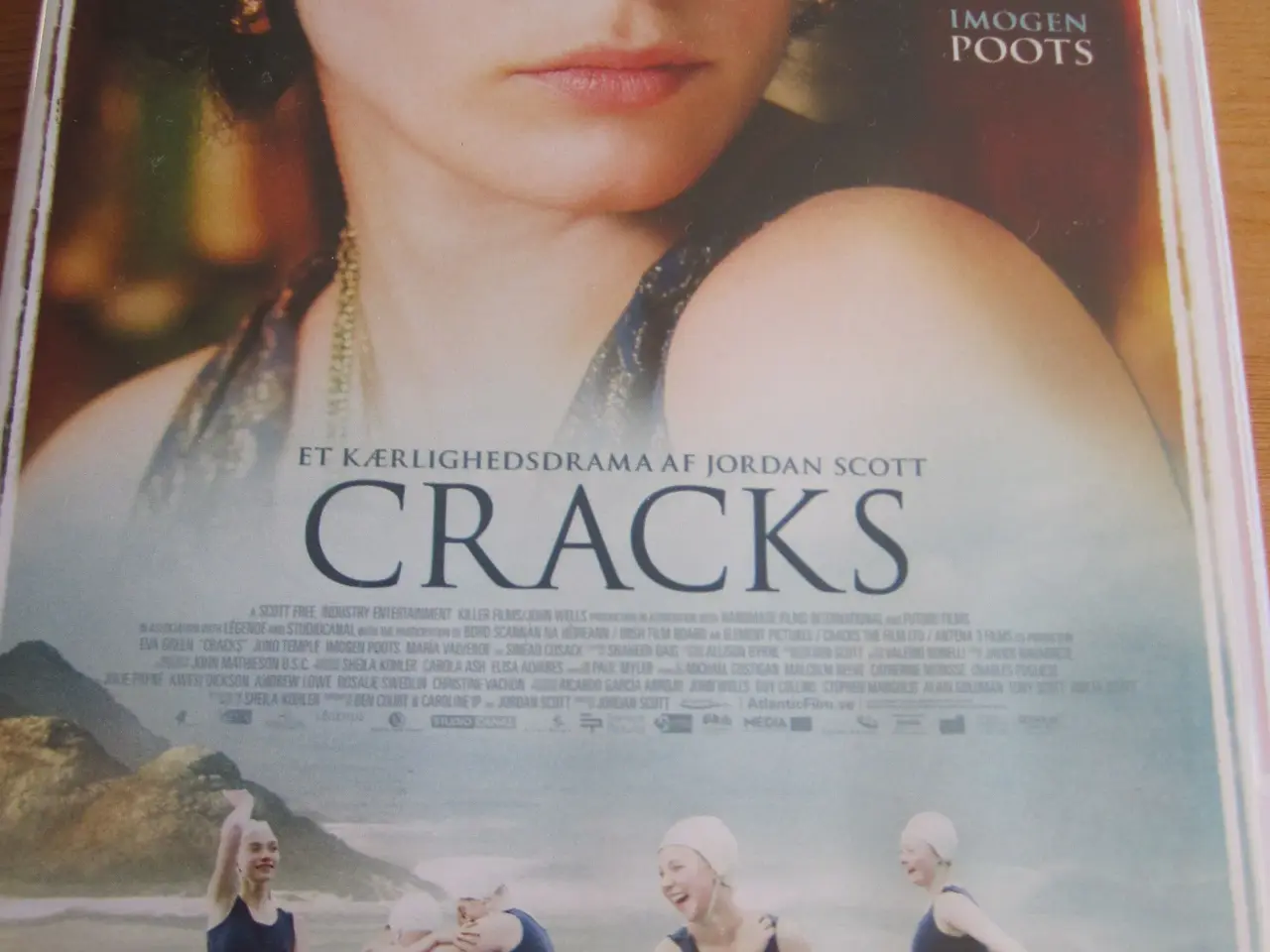 Billede 1 - CRACKS. En helt fantastisk film.