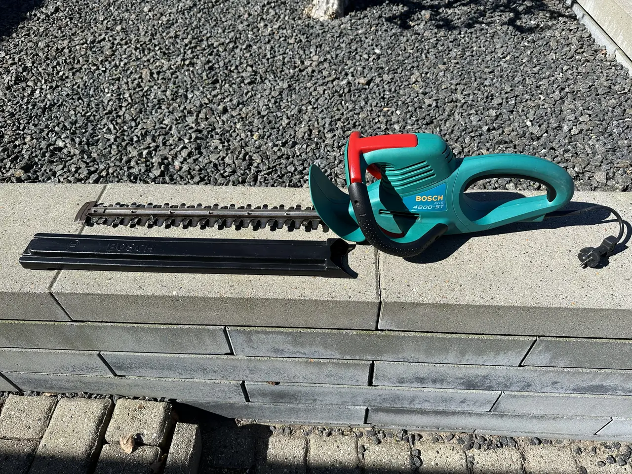 Billede 1 - Bosch AHS 4800-ST hækkeklipper. 