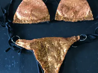 Bikini med palietter