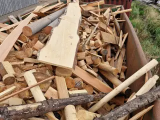 Brænde - pris er incl. Levering
