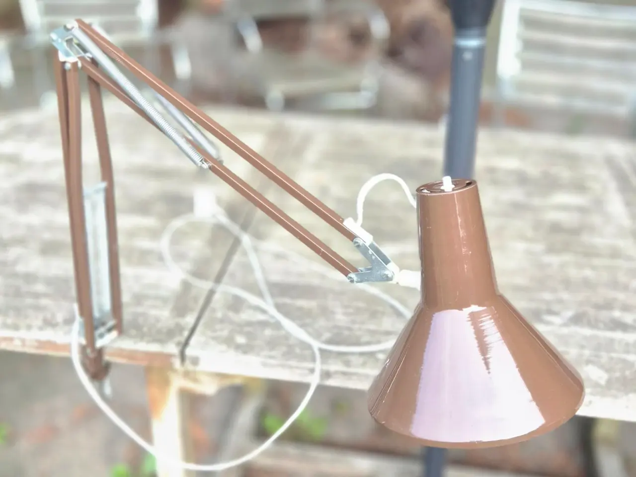 Billede 17 - Velholdt chokoladebrun arkitektlampe