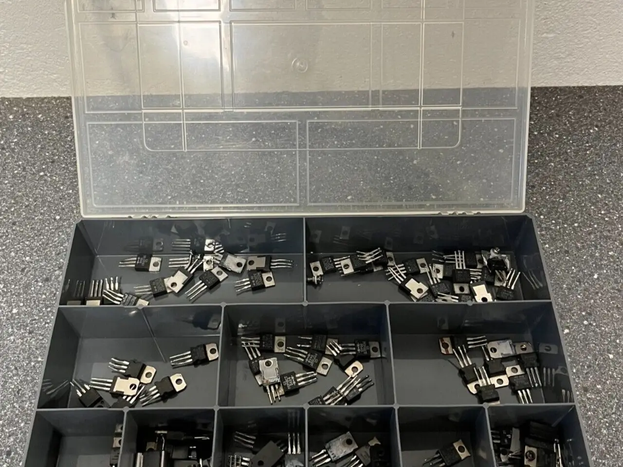 Billede 1 - parti of TO-220 Power Transistors, MOSFETs & in