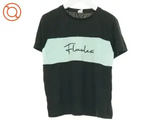 T-Shirt fra SHEIN (str. 140 cm)