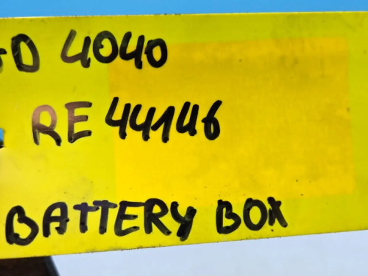 Billede 13 - John Deere 4040 Batteribox RE44146