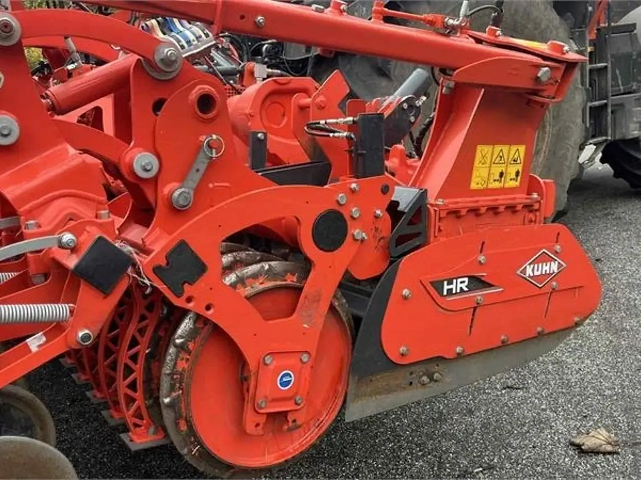 Billede 21 - Kuhn HR6040 med såmaskine Med dobbelt kammer fronttank