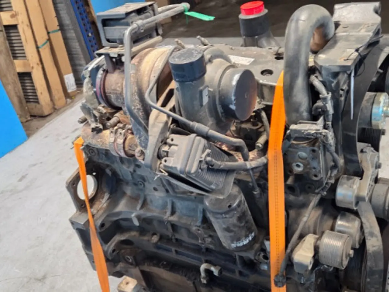 Billede 12 - Iveco F4DG44PF01A Motor 1896840 Gangbar