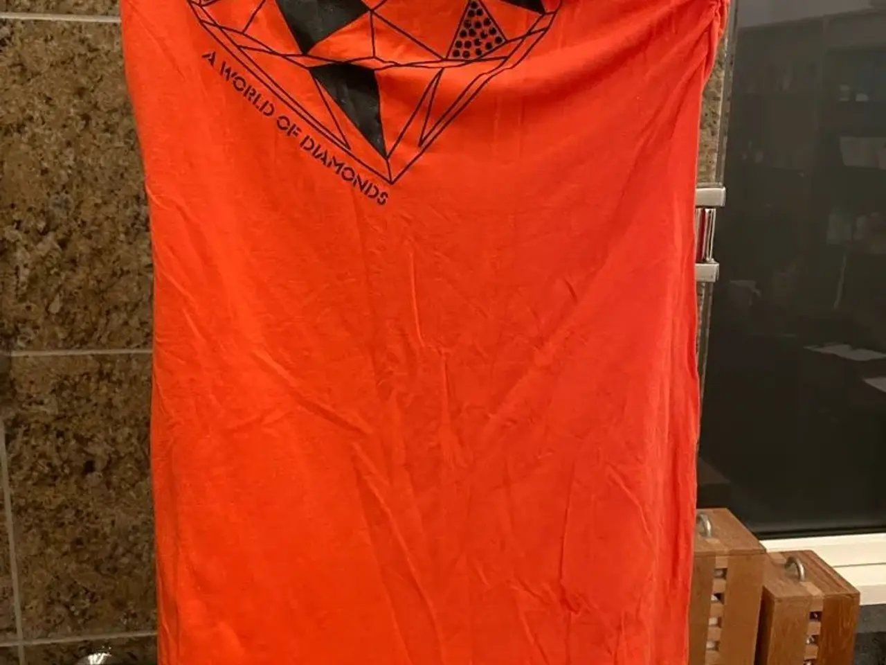 Billede 1 - Orange bluse uden ærmer str xs