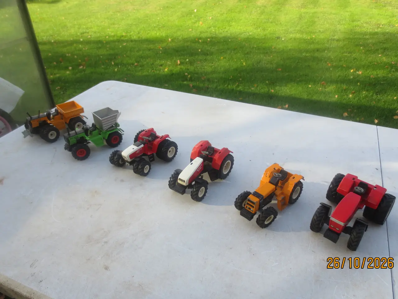 Billede 1 - 6 stk Modeltraktor MB-Steyr-Renault- MF