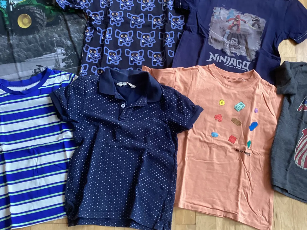 Billede 2 - T-shirts pakke str. 110/116