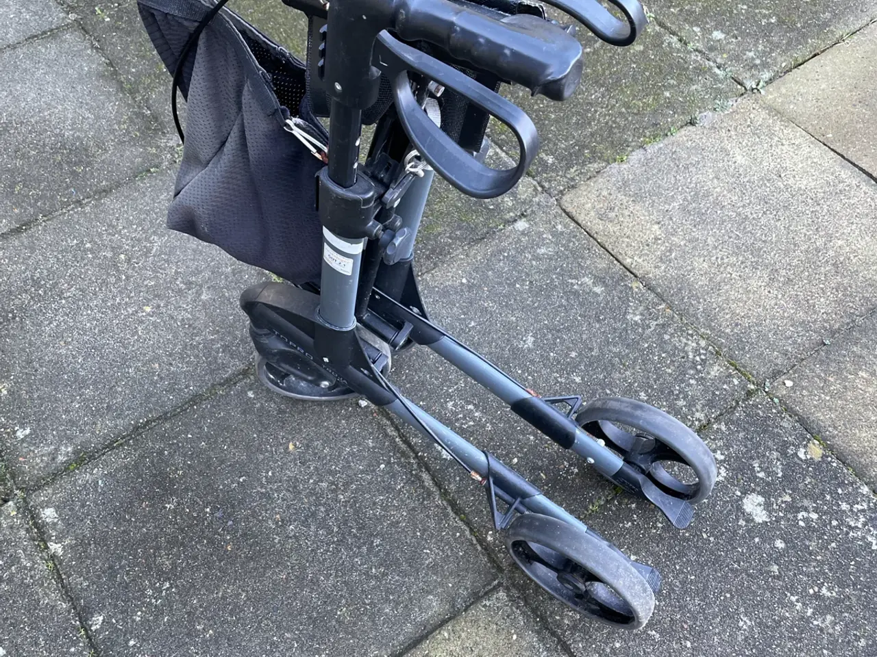 Billede 5 - Rollator sammen klappelig