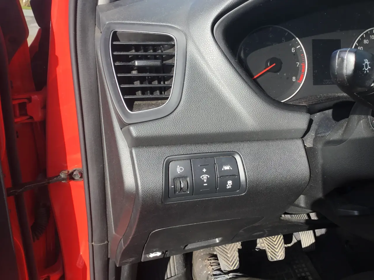 Billede 12 - Hyundai i 20 1.2 1.ejer træk alufælge aircon mm 