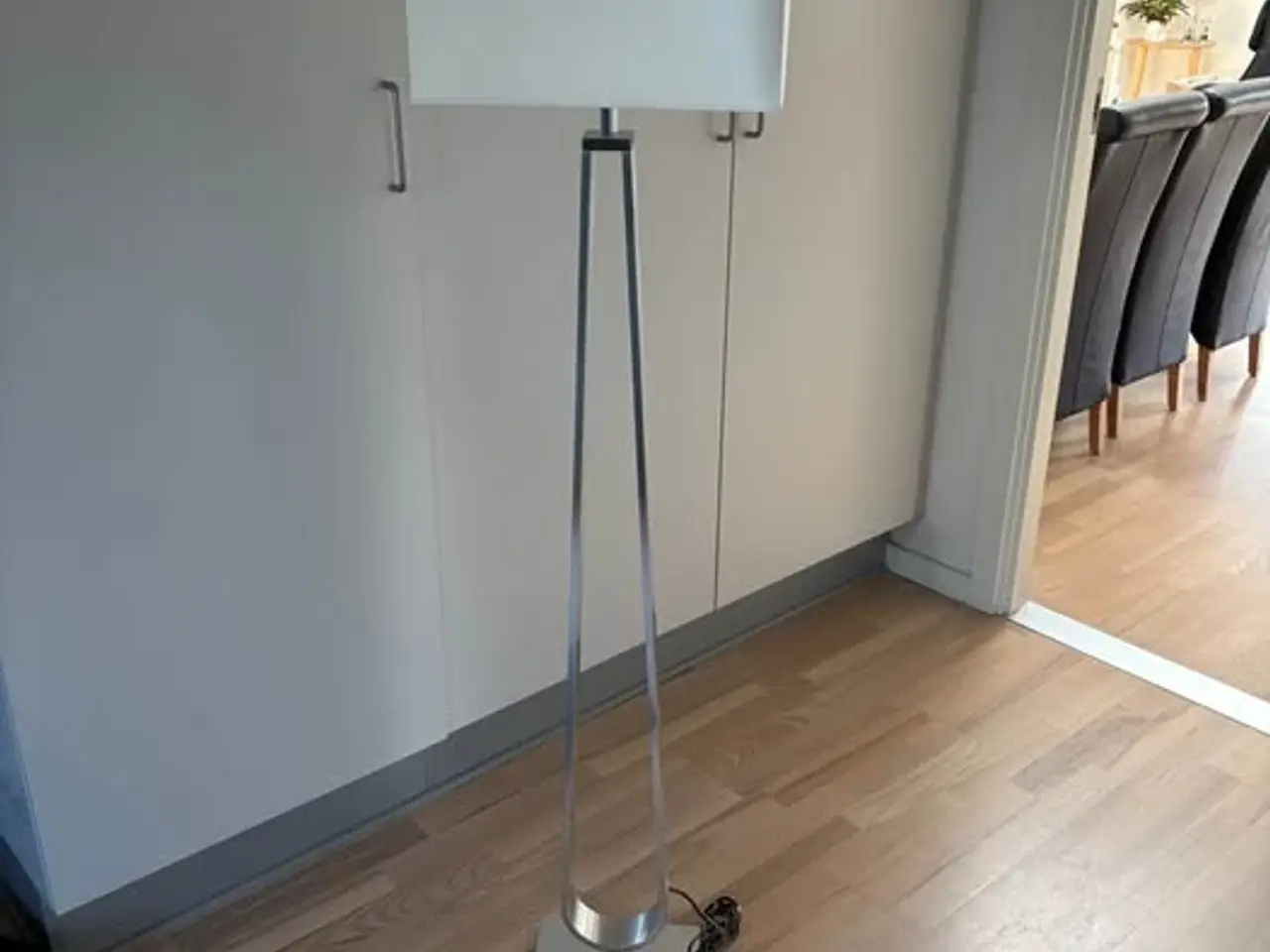 Billede 1 - Flot standerlampe sælges