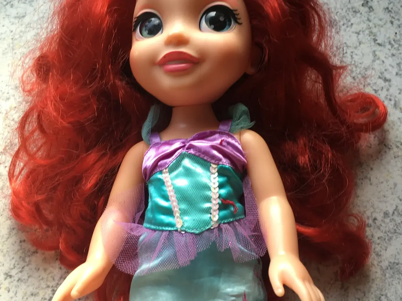 Billede 1 - Helt ny flot Disney Ariel dukke 35 cm høj